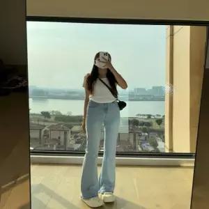 플레어 세미 부츠컷 하이웨스트 연 청바지 하이웨스트 키큰여자바지 키작은여자바지