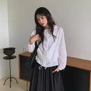 [옷자락]여자 베이직 루즈핏 여름 간절기 스트링 후드 바람막이 점퍼
