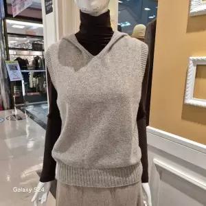 [BCBG] 비씨비지 겨울25 비바 홀가 후드 베스트 B5D9K571_P427772869