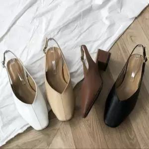 브이라인 슬링백 미들힐 캐주얼 정장 코디 여성구두 하이힐