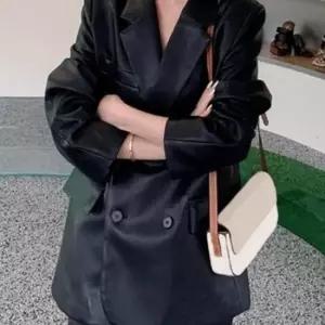 여성 빈티지무드 여유핏 더블버튼 레더자켓 가죽자켓