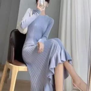 여성 슬림핏 골지 긴팔 머메이드 프릴 롱원피스