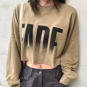 [하프클럽/]여성 캐주얼 레터링 컷아웃 크롭 루즈핏 맨투맨