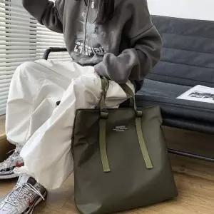 고품질 남녀 공용 가방 데일리백 빅스퀘어 토트백 대학생백 여대생캐주얼백 (WAA4EEE)