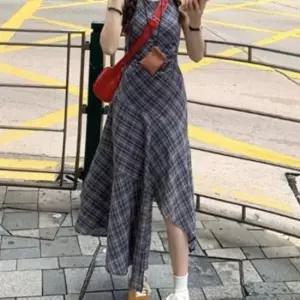 휴양지룩 언밸런스 플레어 체크라인 엘레강스 롱원피스