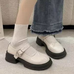둥근코 메리제인 디자인 러블리 귀여운 느낌 통굽로퍼 나비