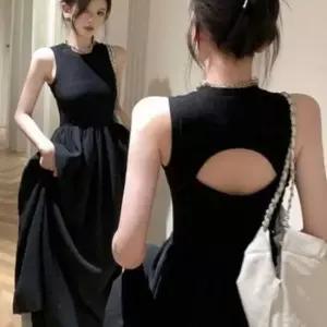 롱 블랙 나시 원피스 뒤 포인트 라운드 데일리 스타일