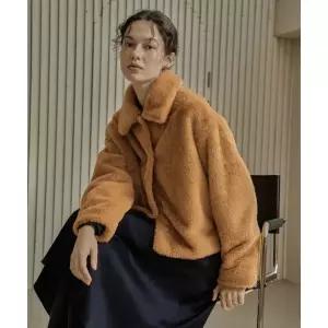 CLE 페이크 퍼 숏 코트_오렌지 2317430
