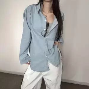 카라 2컬러 여자 루즈핏 셔츠 캐주얼 데님 간절기아우터 패션데님셔츠 청셔츠 봄가을셔츠