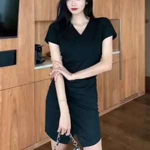 출근룩 우아한 코디 격식 검정 청담동룩 원피스. 오피-WD64AD8