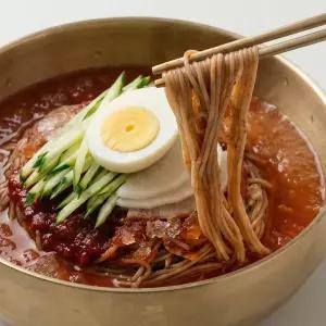 [개별포장]옥구촌한우 고깃집 메밀 반반 물비빔냉면 10인분(메밀냉면 200g 10봉 + 물냉 육수 5봉 + 비빔장 500g)