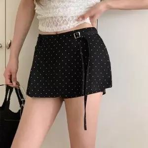 여자 데이트룩 도트 패턴 랩 스타일 미니 기장 치마바지_25505196_588872