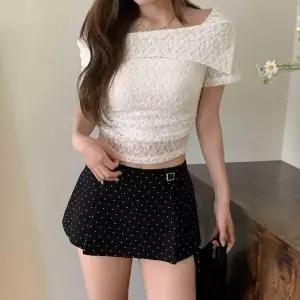 여자 페미닌 무드 플라워 레이스 오프숄더 블라우스_25505177_588872