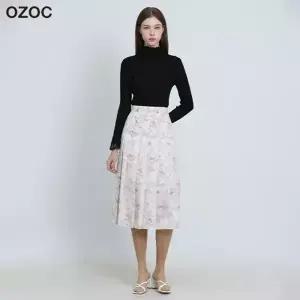 [오조크(OZOC)] 수채화 플라워 뒷밴딩 플리츠 스커트 (택가격: 79000원)