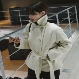 아떼 바네사브루노 여성 25FW [시즌오프] 크림 오트밀 투톤 울혼방 스트랩 하프코트 VLCO5D425CR
