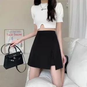 셀럽하우스 블랙 컬러 밴딩 미니 치마 반바지