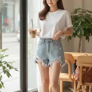 셀럽하우스 여성 외출 과감 패션 찢청 스타일 데님 찢어진 짧은 바지 핫팬츠