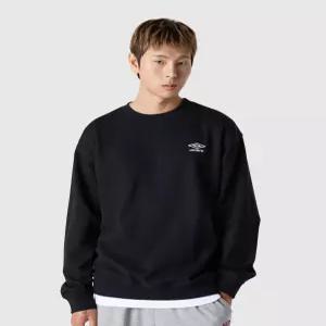 엄브로 UMBRO 에센셜 스몰로고 맨투맨 블랙(UQ323CFS93) 5347844 93_BLK0