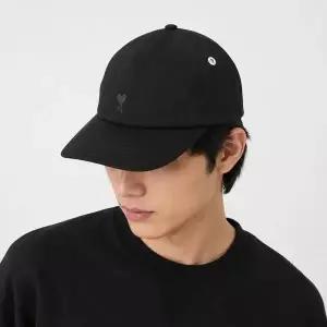 [아미] 드 꾀흐 하트 로고 자수 볼캡 UCP265 AW0041 001 156940019