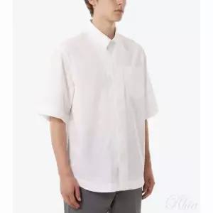 아미 26SS 코튼 쇼트 슬리브 칼라 와이드 반팔 셔츠 USH809 CO0063 100