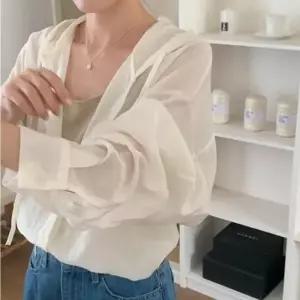 ( )여성 여름 살안타 언발 루즈핏 캐주얼 시스루 후드 셔츠