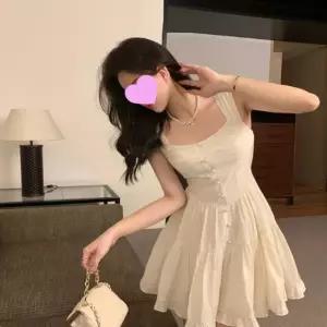 셀럽하우스 여신핏 여친룩 실루엣 캉캉 플레어 민소매 원피스