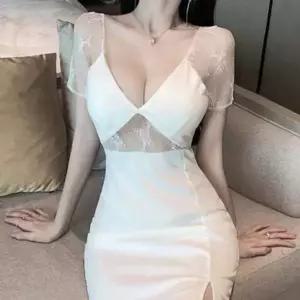 의류 블랙 웨어 반팔 트임 화이트 언더붑 미니원피스-WD5EDD2_