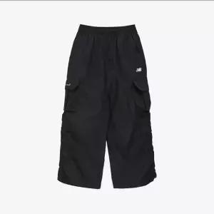뉴발란스키즈(NB Kids) NBgC Cherry Blossom셔링 포인트 우븐 파라슈트 팬츠 NK9LG2771G(19)Black