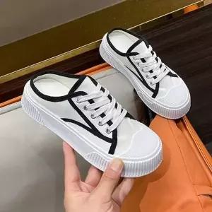 [MEM2785766]베이직한 데일리 뮬 디자인 끈 운동화