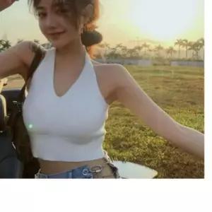 [하프클럽/]여성 니트 홀터넥 나시 심플 데일리룩 티