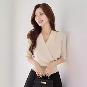 [모리스커밍홈] 엘레강스 랩 브이넥 니트_M2605KN083B
