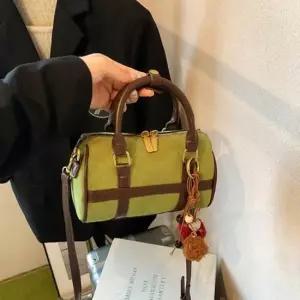 패션 커플 남자슬링백 슬링백코디 여자슬링백 힙색