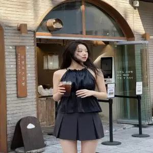 [하프클럽/]2컬러 은은 광택 차르르 유니크 새틴 나시 블라우스