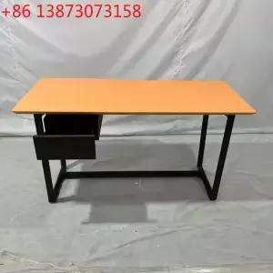 오렌지색 책상 이탈리아 디자이너 원목 학습용 가구