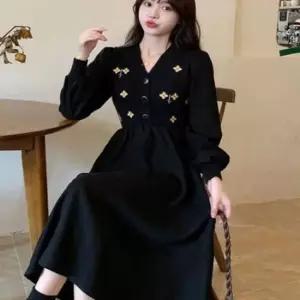 플라워 자수 포인트 브이넥 단추 플레어 롱원피스