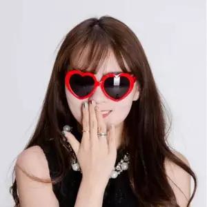 [셀러에이드]TBZ PW 하트안경(레드) 파티 선글라스 소품 생일 축하