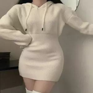 셀럽하우스 3컬러 캐주얼무드 페미닌룩 후드 미니 니트원피스
