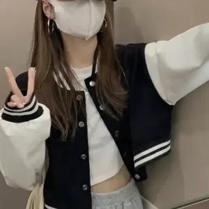 야구점퍼 데일리 여성 세미크롭 바시티
