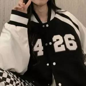 배색 루즈핏 여성 스타디움 야구점퍼