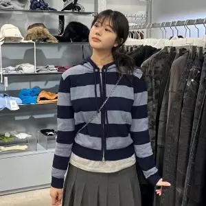 코드그라피 우먼 스트라이프 니트 후드 집업-다크 네이비