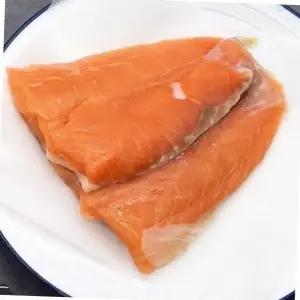 노르웨이 슈페리얼 등급 냉동 생연어 필렛 구이 스테이크용 1kg 냉동생연어 구이용연어 연어스테이크