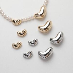 2피스 Dainty Heart Space Beads 쥬얼리 팔찌 목걸이 용품 펜던트 만들기 DIY 황동 14k 골드 도금 액세서리