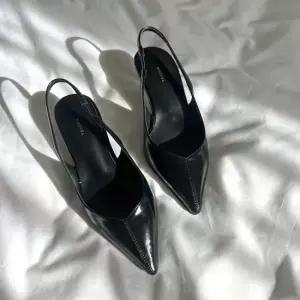 3컬러 뾰족코 슬림 스틸레토힐 슬링백 스트랩 샌들 배색디자인 미들힐 스틸레토라인