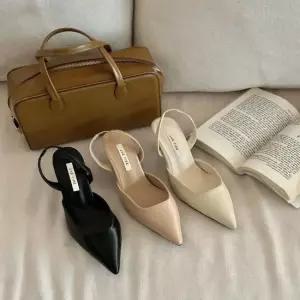 3컬러 슬림핏 로맨틱 스틸레토힐 슬링백 스트랩샌들 미들힐 펌프스 스틸레토라인
