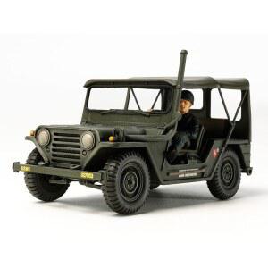 타미야 300035334-1:35 미국 M151A1 운송 차량 베트남, 그린