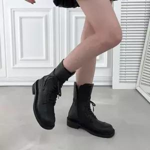 친절한탄씨 레이스업 디테일 미들굽 여성 워커부츠 캐주얼룩Y 워커부츠 앵클부츠 여성워커
