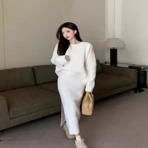 셀럽하우스 가을 겨울 꾸안꾸룩 니트긴팔 트임 롱스커트 투피스