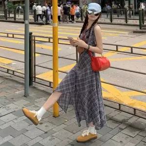 셀럽하우스 잔잔 체크패턴 어깨스트랩 휴양지 허리라인 롱원피스