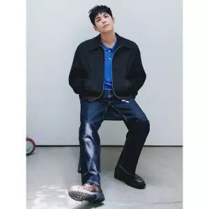 에잇세컨즈 에센셜 세미와이드핏 데님 팬츠 블랙 (424921LPM5) 데님팬츠 남자