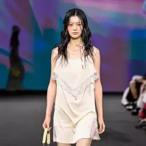 [곽현주컬렉션] 26SS IVORY LACE PEARL SATIN SLIP DRESS